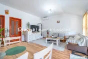 Casă spațioasă cu teren generos în Felnac – la 18 k... 