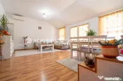 Casă spațioasă cu teren generos în Felnac – la 18 k... 