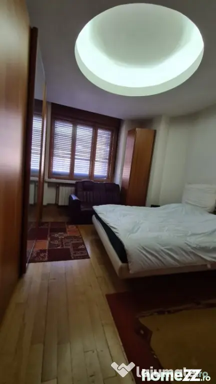 3 camere Mosilor- Armeneasca - Bucuresti (Bucuresti-Ilfov)