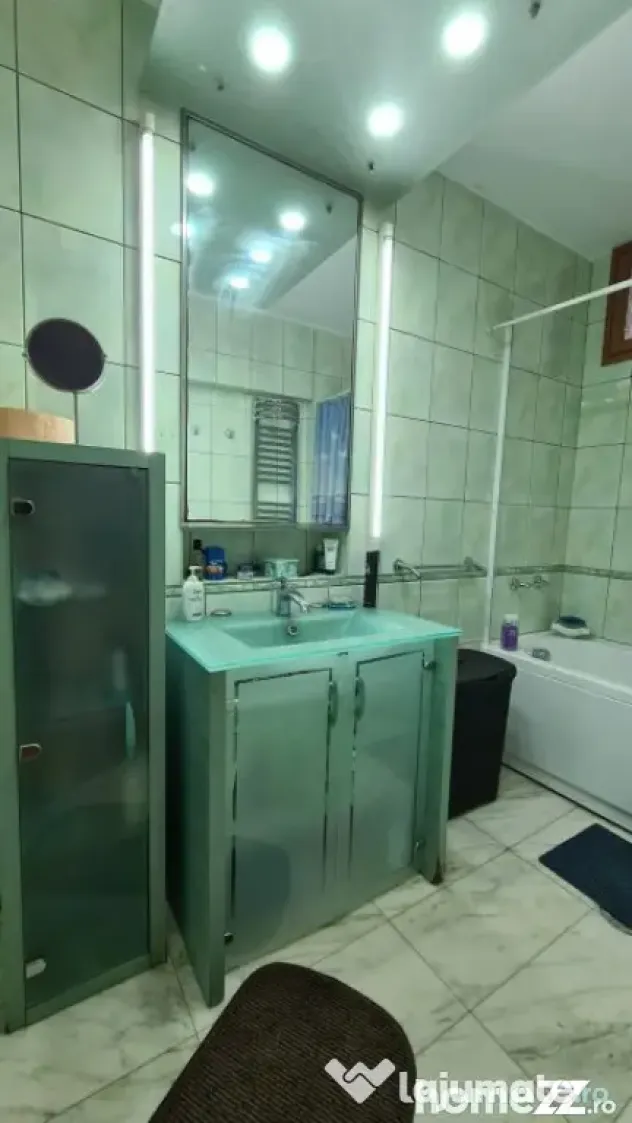 3 camere Mosilor- Armeneasca - Bucuresti (Bucuresti-Ilfov)
