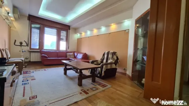3 camere Mosilor- Armeneasca - Bucuresti (Bucuresti-Ilfov)