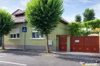 3D!Ansamblu casa productie comercial, 3 corpuri,acces strada 