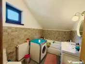 Casa cochetă la 2 minute de București în Roșu, Chiajna, 
