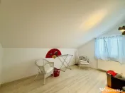 Casa cochetă la 2 minute de București în Roșu, Chiajna, 