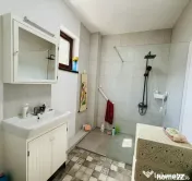 Casa cochetă la 2 minute de București în Roșu, Chiajna, 