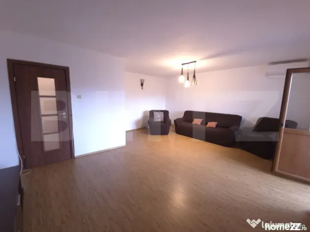 Apartament 3 camere, 80 mp, zona Micro 12