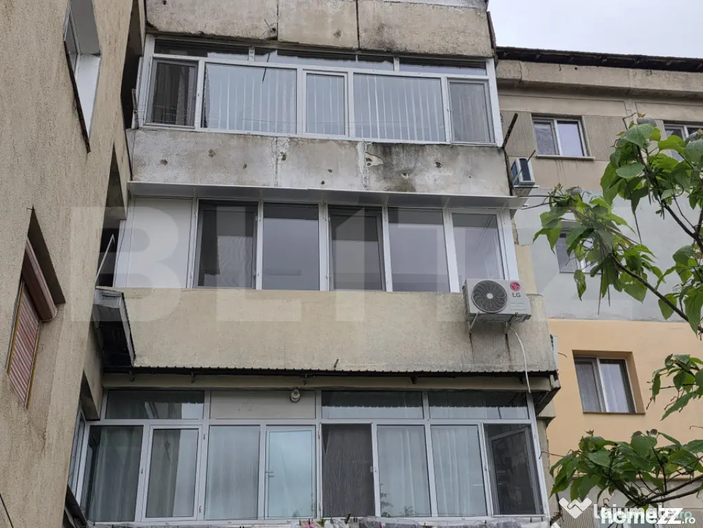 Apartament 3 camere, 80 mp, zona Micro 12