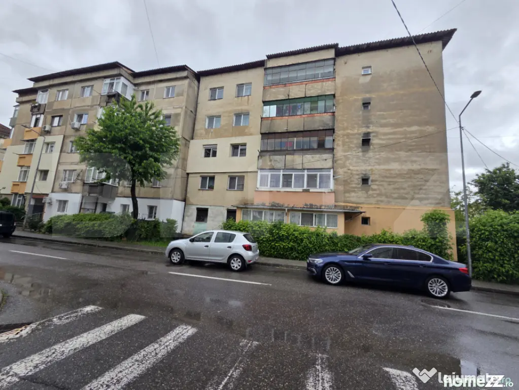 Apartament 3 camere, 80 mp, zona Micro 12