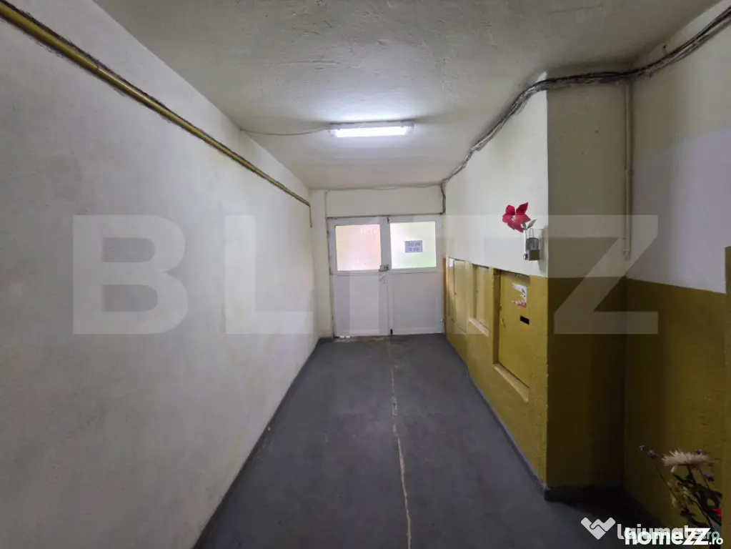 Apartament 3 camere, 80 mp, zona Micro 12