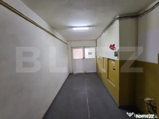 Apartament 3 camere, 80 mp, zona Micro 12