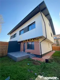 Casa Tip Duplex - 5 camere 4 bai - Mutare Imediata -