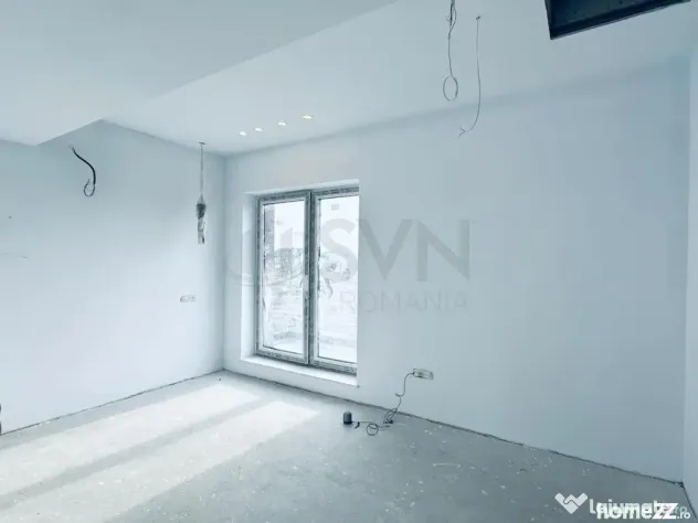 Vila cu panouri solare in complex rezidential