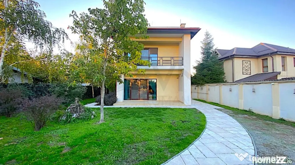 Vila de lux cu spatii generoase