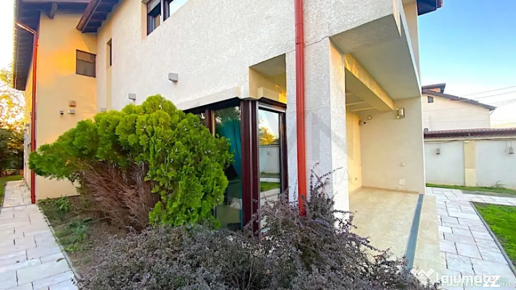 Vila de lux cu spatii generoase