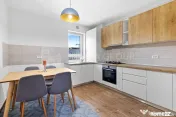 Apartament spatios 3 camere, parcare, boxa, Kasper Coresi...