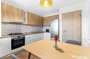 Apartament spatios 3 camere, parcare, boxa, Kasper Coresi...