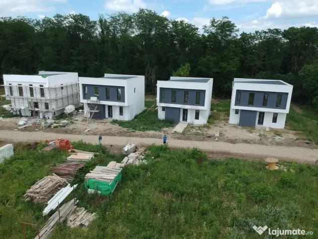 Vila in complex rezidential - pozitionare excelenta langa...