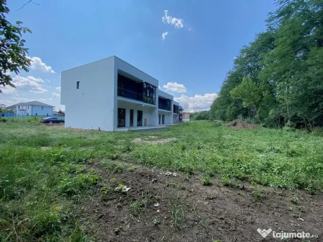 Vila in complex rezidential - pozitionare excelenta langa...