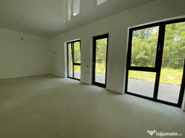 Vila in complex rezidential - pozitionare excelenta langa...