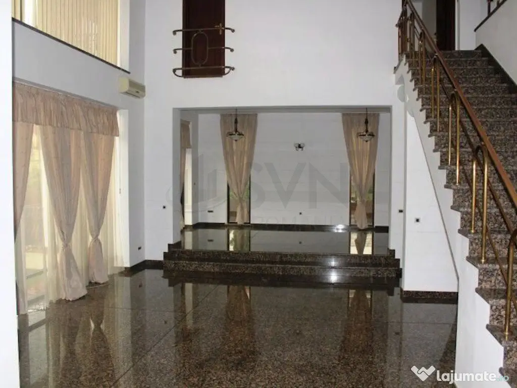 Vila Erou Iancu Nicolae cu Piscina interioara