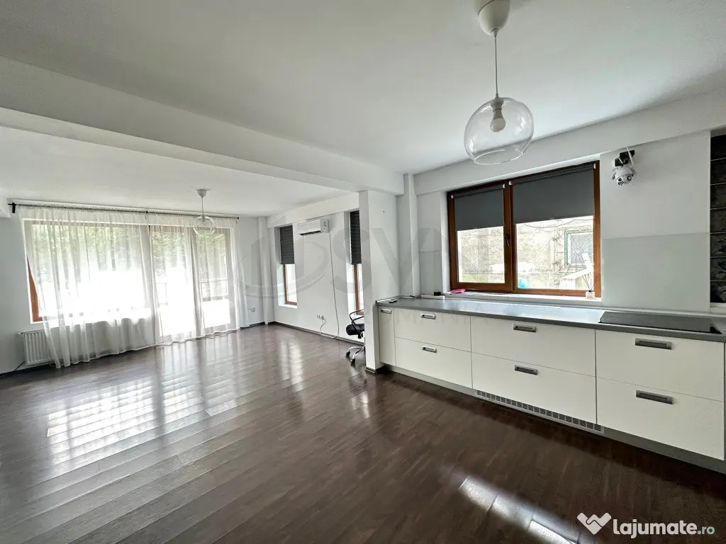 Vila 5 camere Vitan constructie 2006