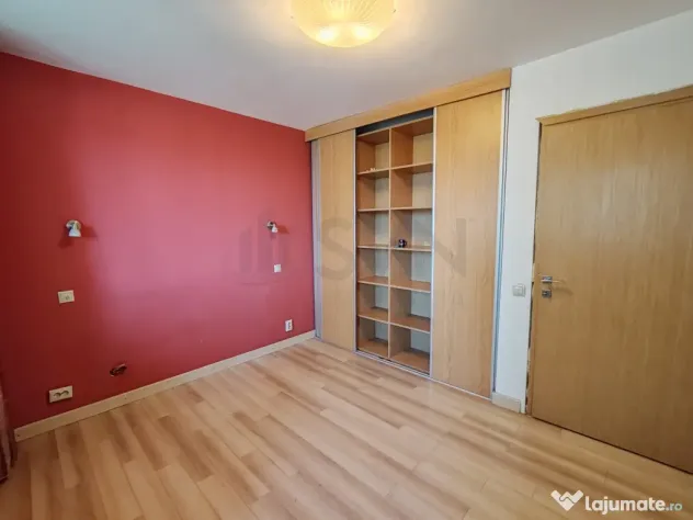 Apartamet 3 Camere de Cantemir Sector 4
