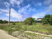 Teren ușor accesibil pentru casă la asfalt cu utilități 