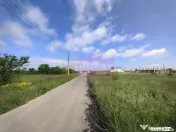 Teren ușor accesibil pentru casă la asfalt cu utilități 