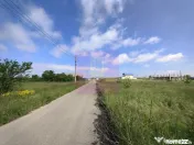 Teren ușor accesibil pentru casă la asfalt cu utilități 