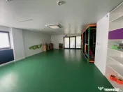 Spatiu comercia amenajat loc de joaca - predare afacere 