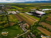 FILM! 5.000 mp teren, la marginea orasului Targu Secuiesc, a 