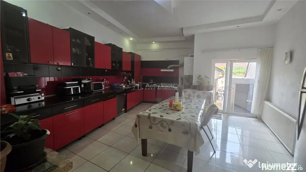 Casa boiereasca, teren 418 mp, pretabila- clinica, birouri,