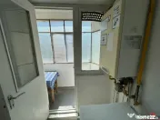 Garsoniera de etaj 3, zona Ceasul Rau 