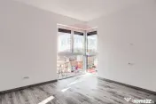 Apartament 3 camere COMPLEX ADORA PARK cu loc de parcare 