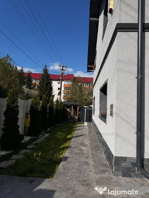 Casa premium prosumator + anexa garsoniera proprietar Brașov