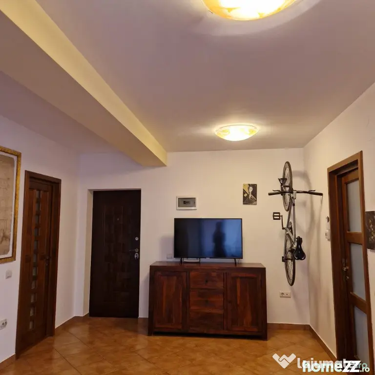 Apartament et.2, parcare privata, bucatarie separata Floresti