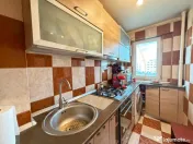 2 camere decomandat | Renovat | Loc de parcare inclus – C 