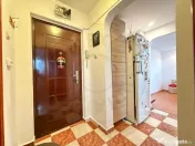 2 camere decomandat | Renovat | Loc de parcare inclus – C 