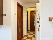 2 camere decomandat | Renovat | Loc de parcare inclus – C 