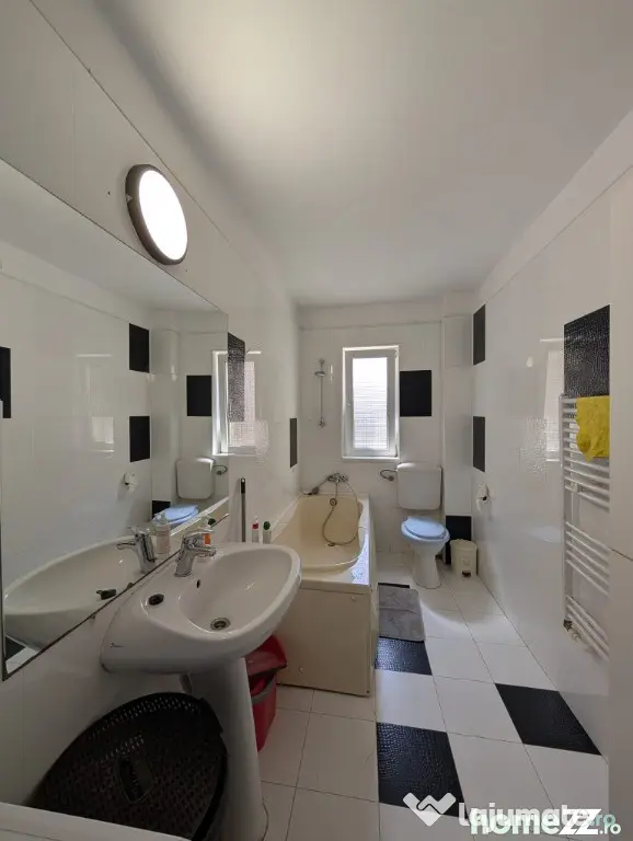 Apartament 1 camera si parcare zona Av. Iancu