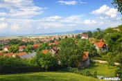 Casa sub aripa padurii, 1.750 teren roditor, Central, Sacele 