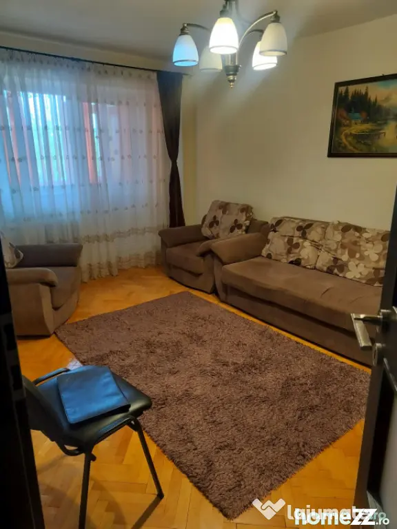 Apartament 3 camere decomandat, 62.15 mp, zona Lapus