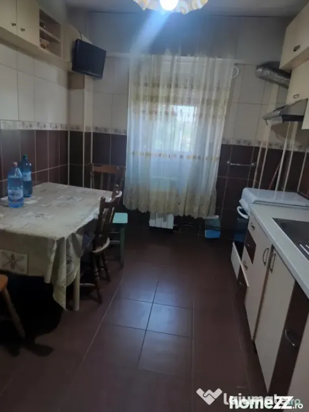 Apartament 3 camere decomandat, 62.15 mp, zona Lapus