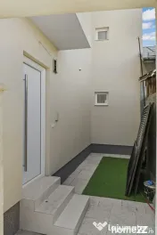 Vila sector 1 - 300mp - P+2+M - 11 camere - Chitila 