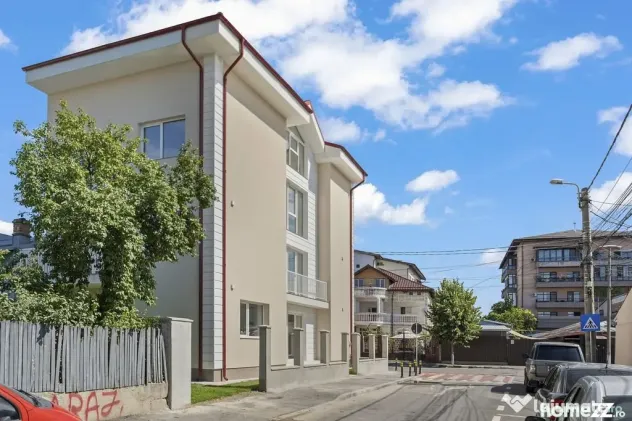 Vila sector 1 - 300mp - P+2+M - 11 camere - Chitila