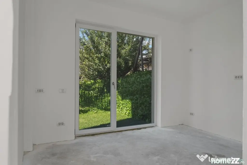 Vila sector 1 - 300mp - P+2+M - 11 camere - Chitila