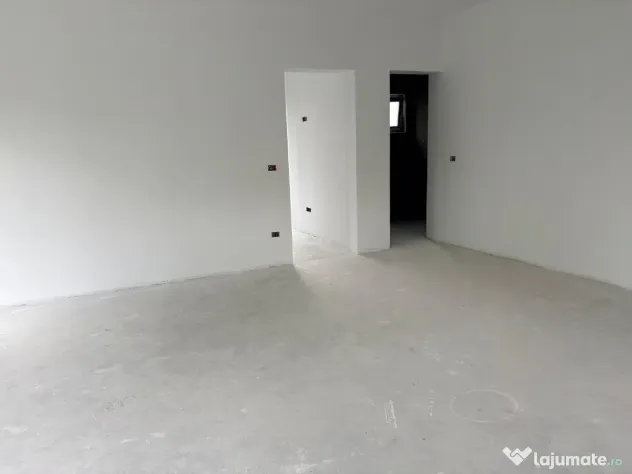 Zona Grivitei, bloc nou, 3 camere