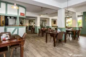 Afacere functionala - MOTEL si CAMPING cu terasa, piscina si 
