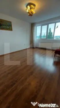 Apartament 3 camere decomandate, etaj 3/8, 71 mp, zona Garii