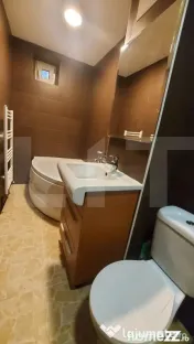 Apartament 3 camere decomandate, etaj 3/8, 71 mp, zona Garii 